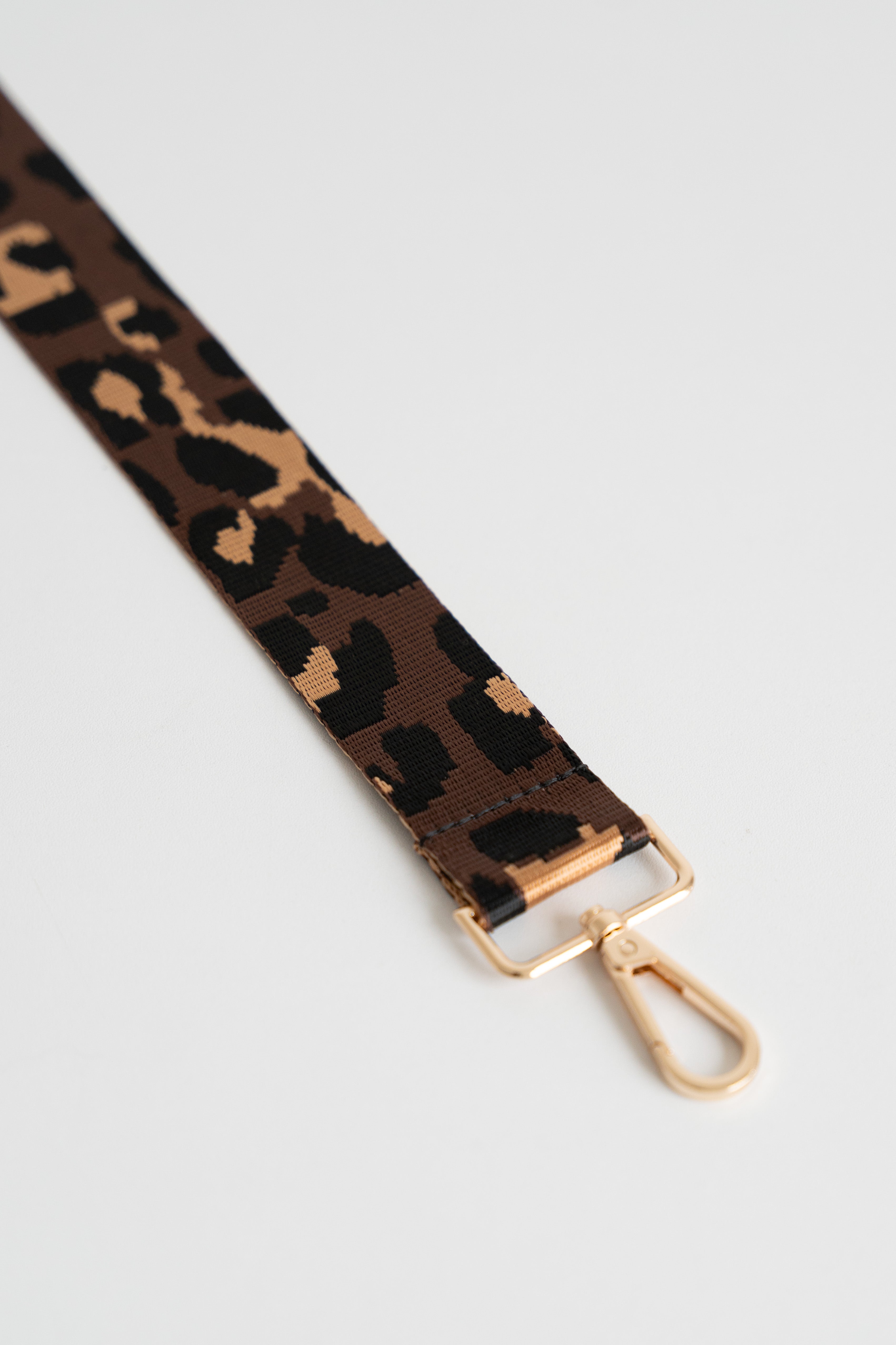 #color_leopardo café oscuro