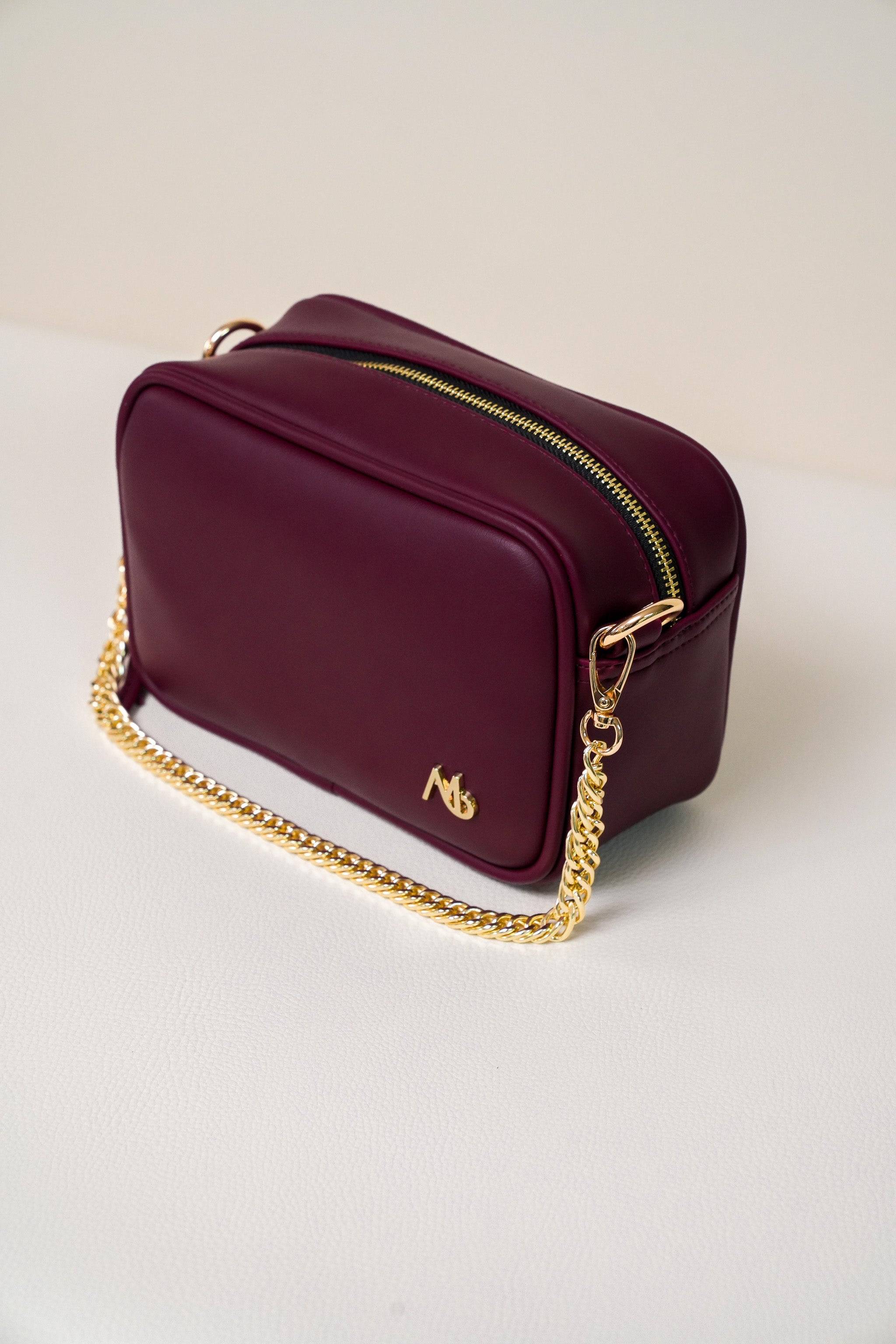 Manija Cadena small