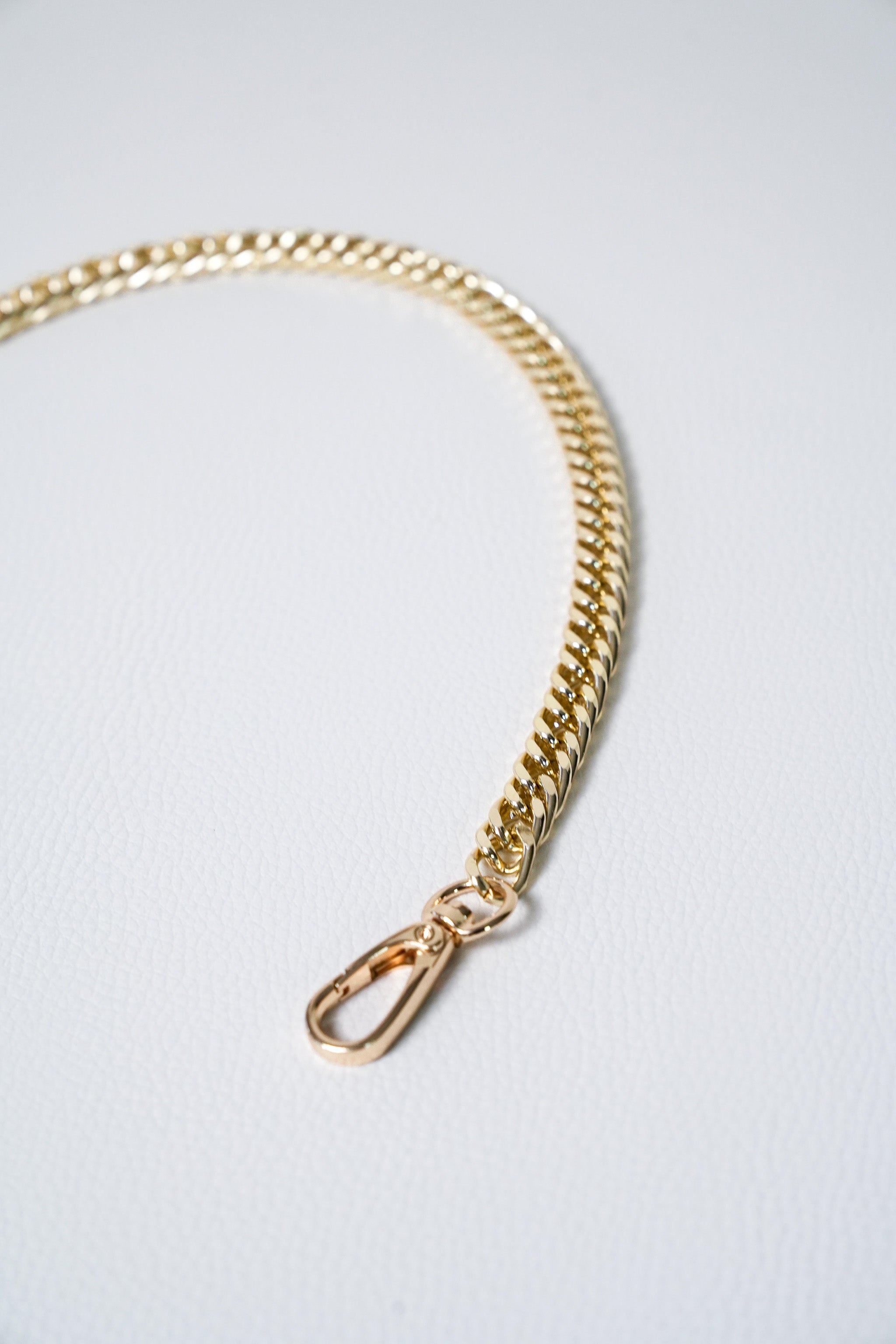 Manija Cadena small