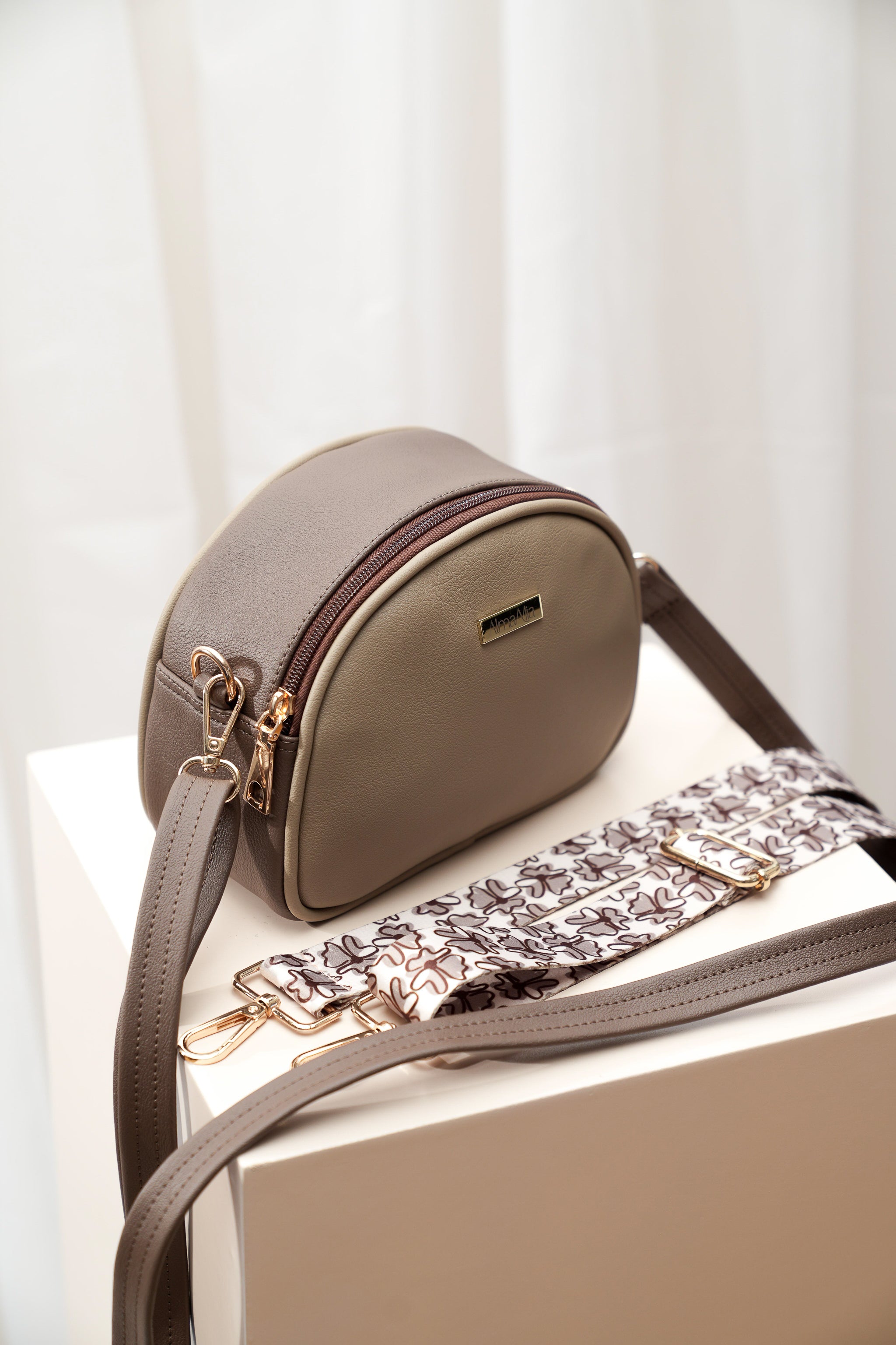 Mini Bag Chelsee Love Box (Edición especial)