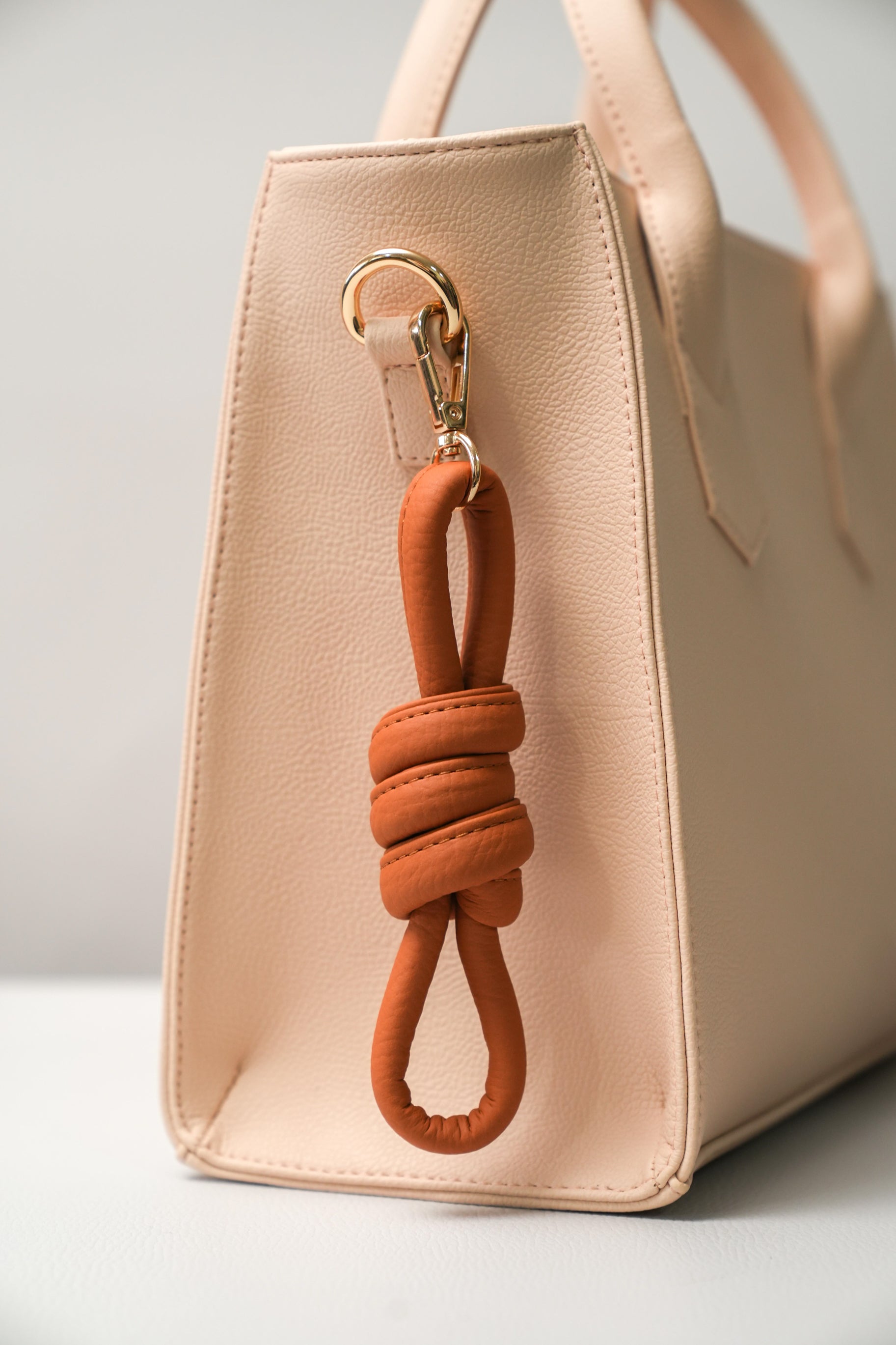 Charms Linaje