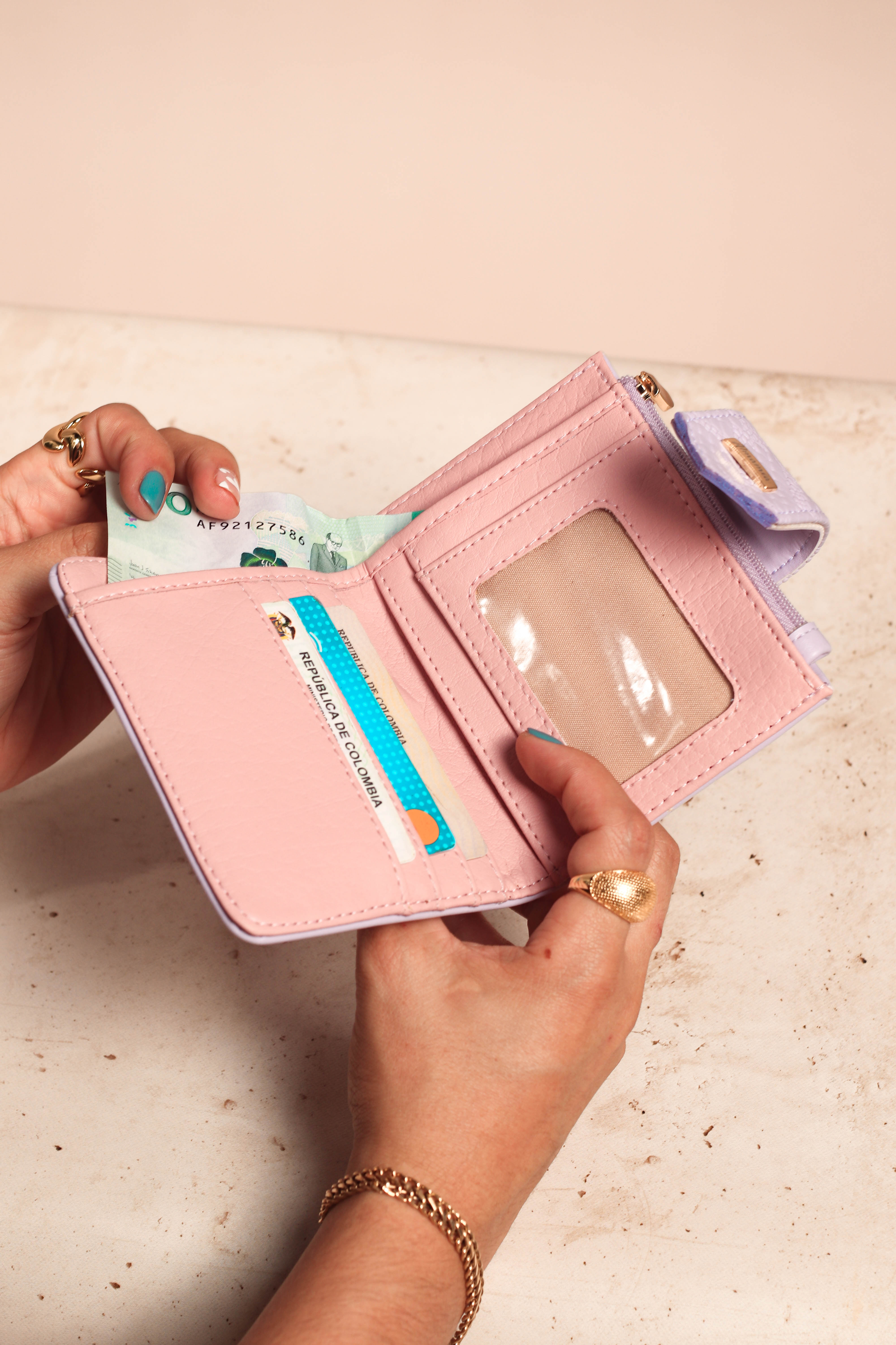 Billetera Mini Broche