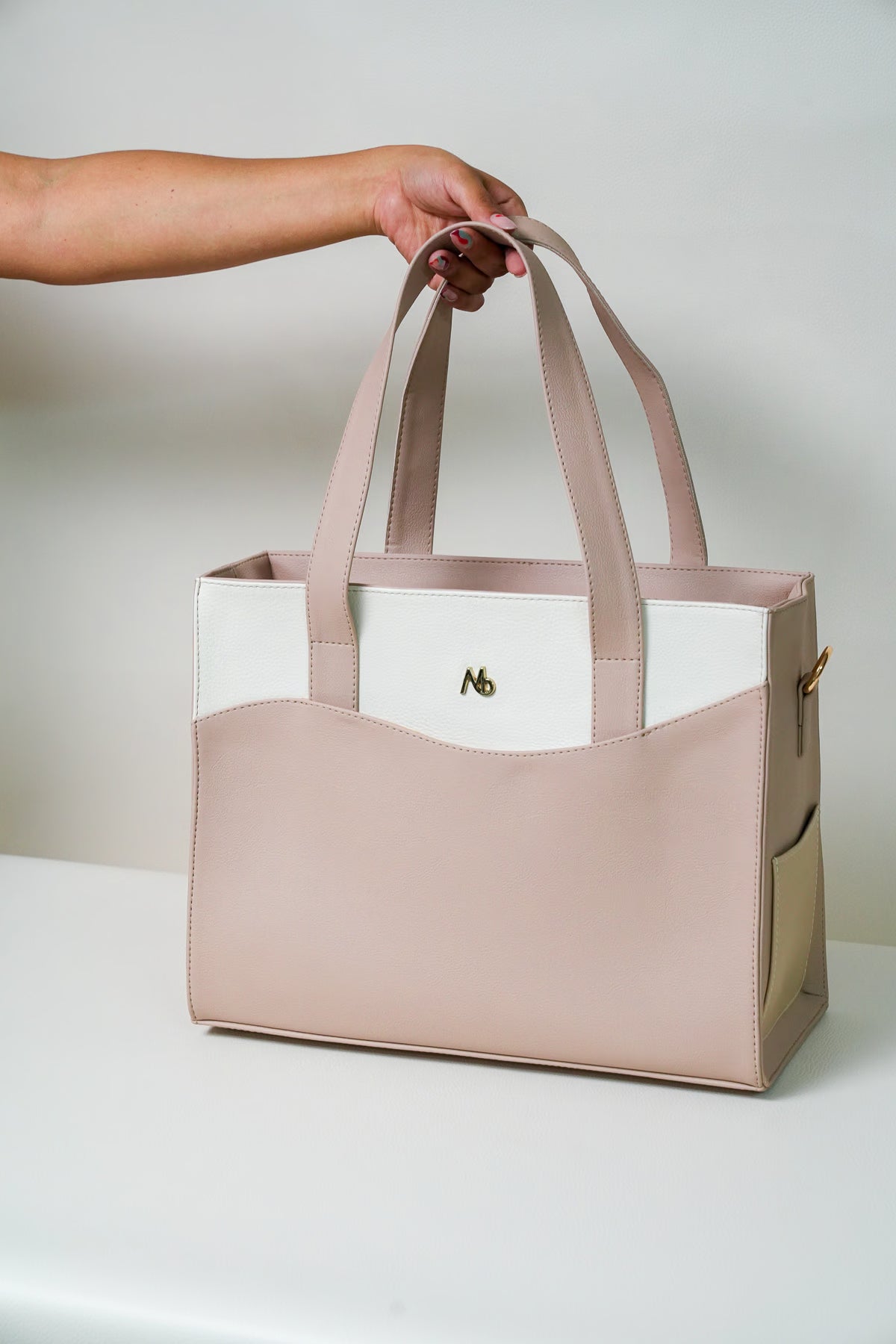 #color_taupe