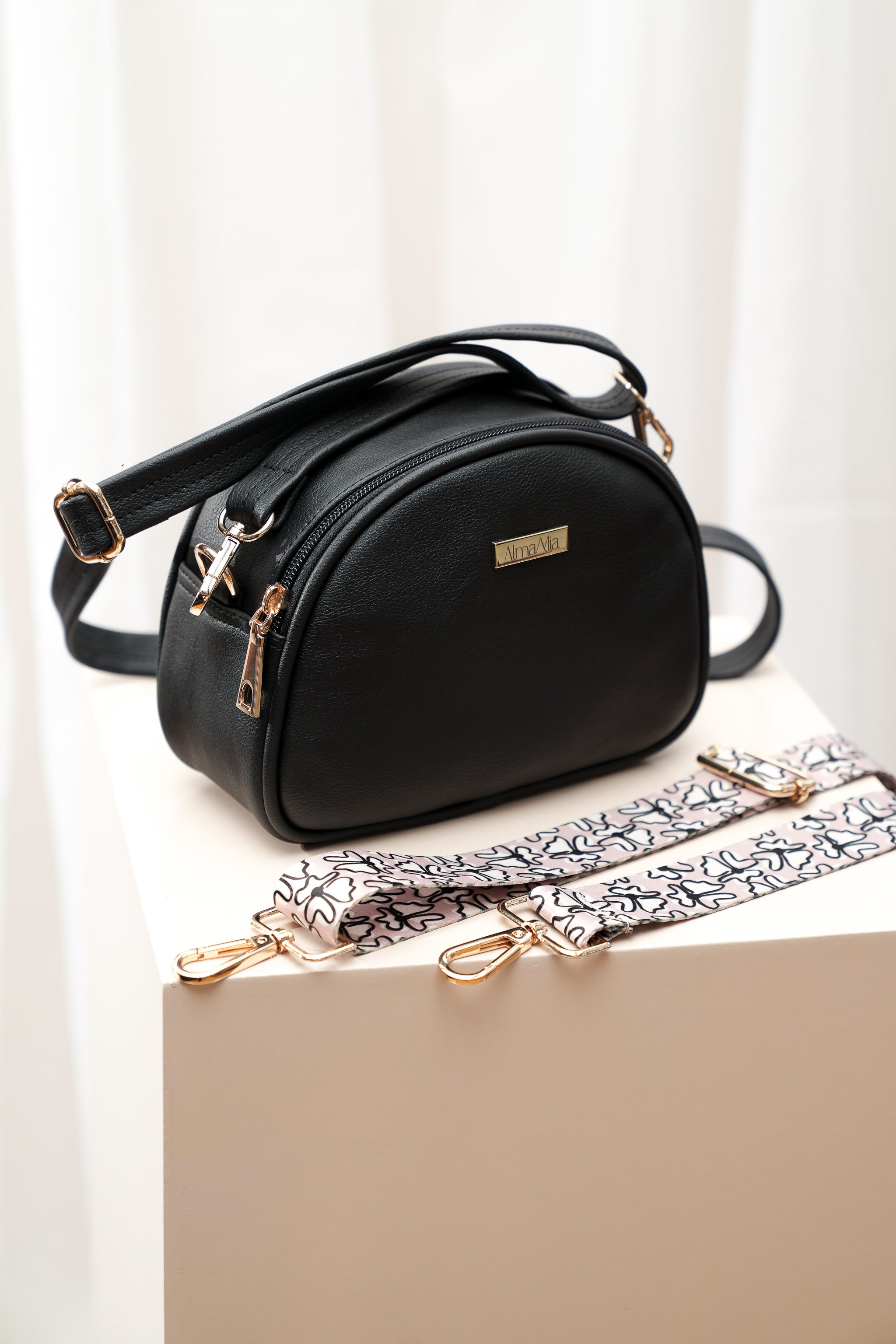 Mini Bag Chelsee Love Box (Edición especial)