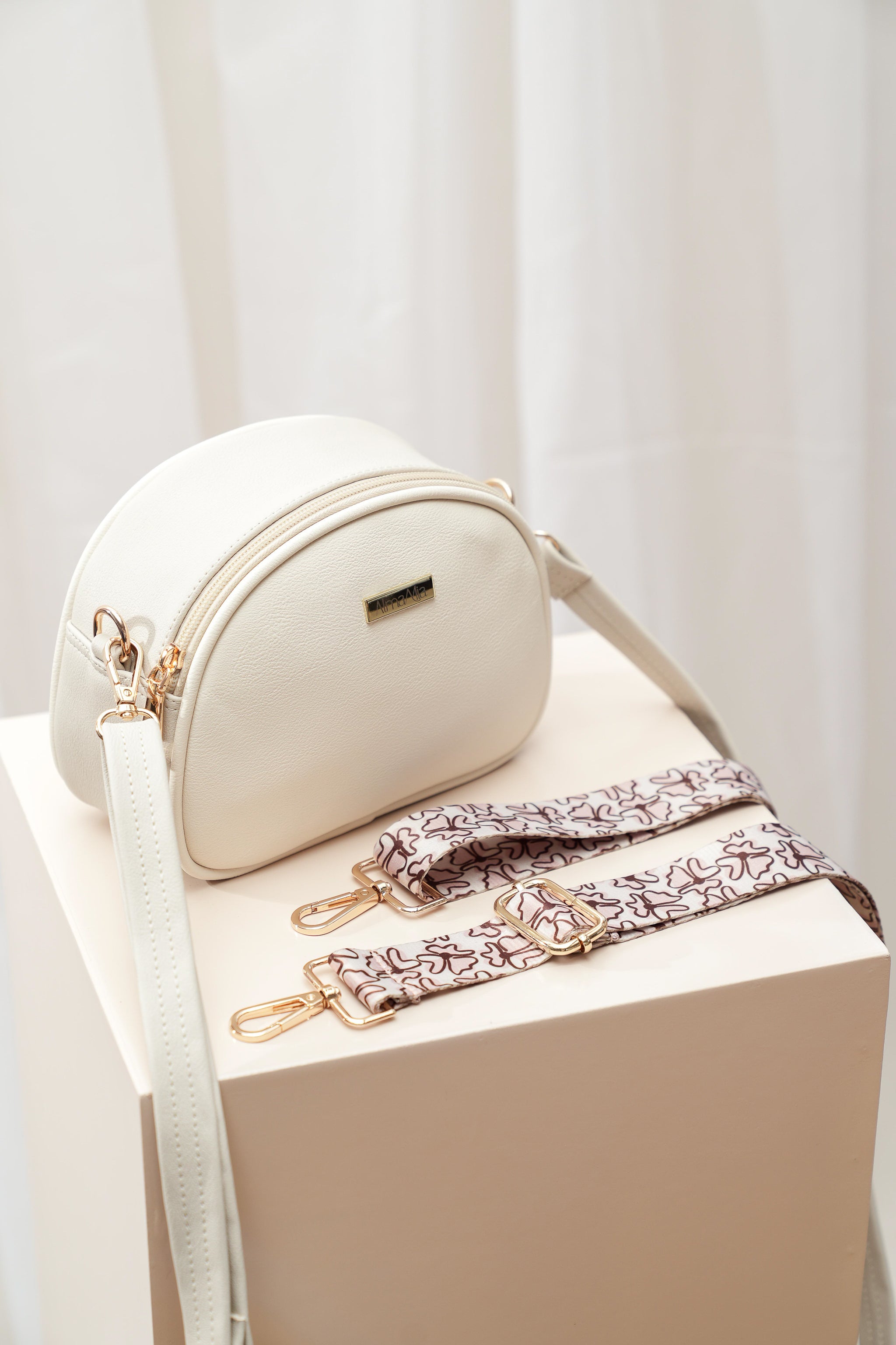 Mini Bag Chelsee Love Box (Edición especial)