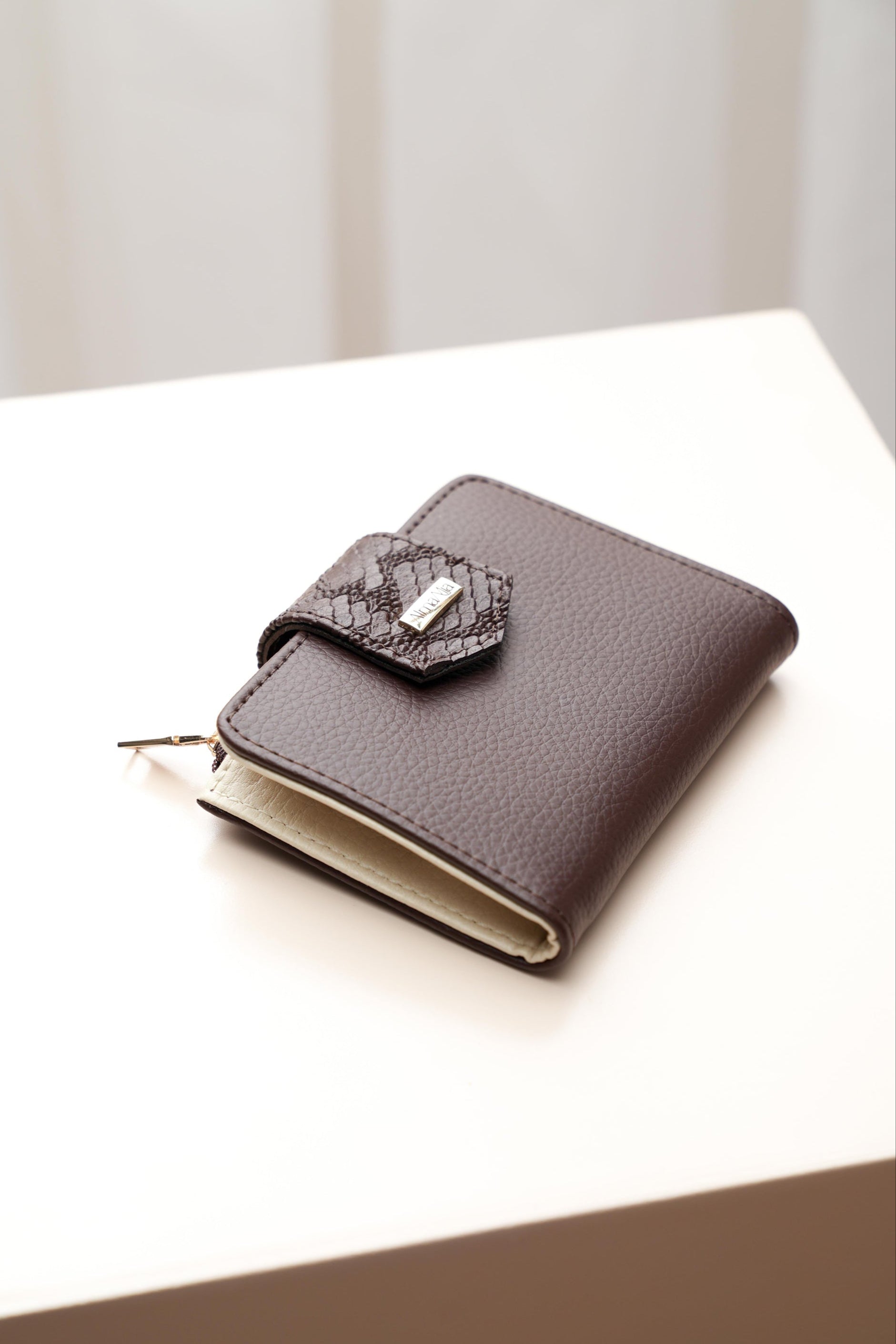 Billetera Mini Broche